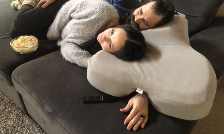 Best Cuddle Comfort Pillow – Wake Up Refreshed After a Good Night’s Sleep